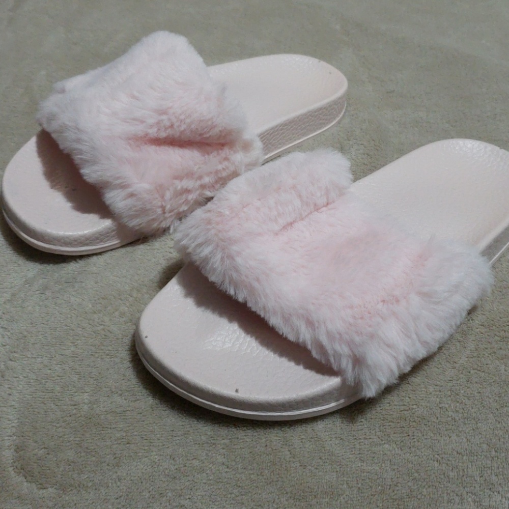 Pink Fussy Slides